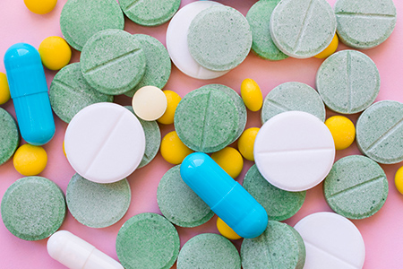 opioids-shutterstock-040418-450bp.jpg